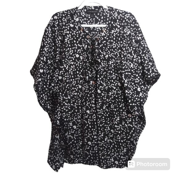 Lane Bryant Black White Print Short Sleeve Flutter Blouse Tie Front Size 22/24 - Picture 1 of 7